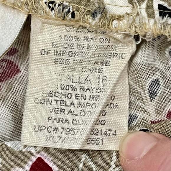 Vintage 90s Kathie Lee Collection Red Floral Leaf Print Rayon Maxi Skirt - Picture 4 of 5